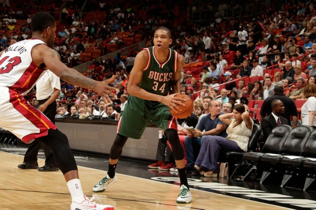 英超-哈弗茨助攻萨利巴破门 阿森纳1-1富勒姆